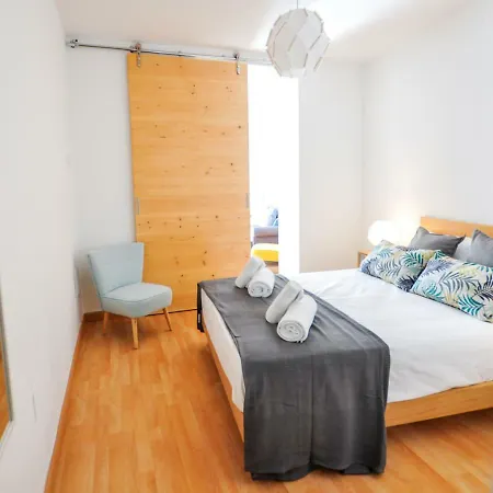 Renthas Carrera De Capuchinos Apartment